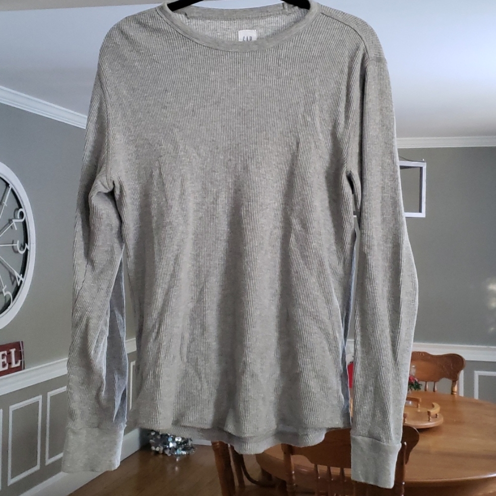 Gap gray henley